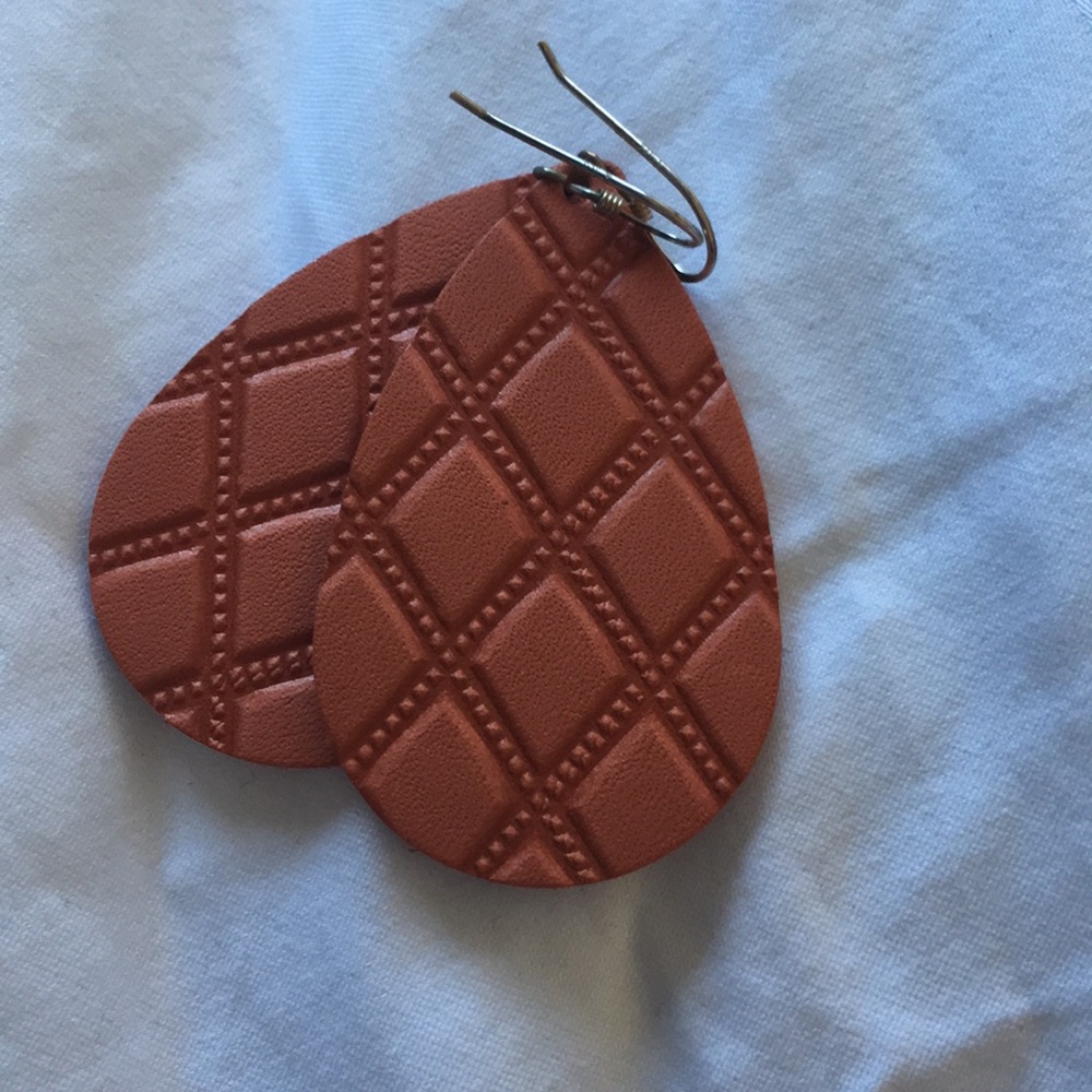 Nickel and suede earrings